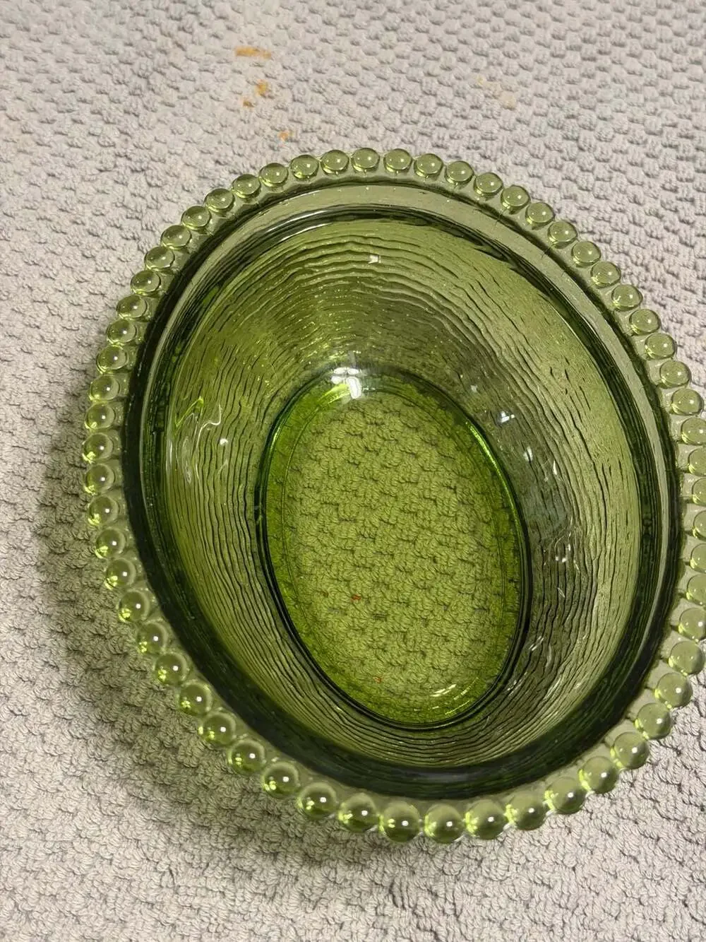 Vintage Indiana Green Glass Hen on Nest Dish w/ Lid Oval Beaded Base
